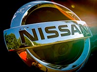 Nissan готовит две эффектных новинки - гибридные спорткар Z и кроссовер Juke e-Power